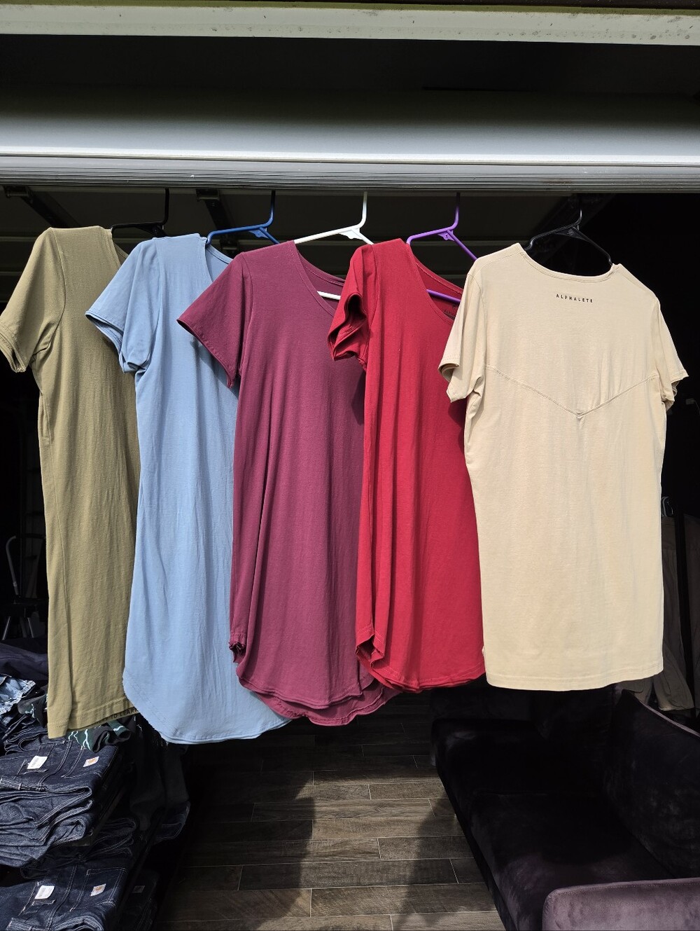 Alphalete Scoop Or V Neck Size Small Shirts Good Condition